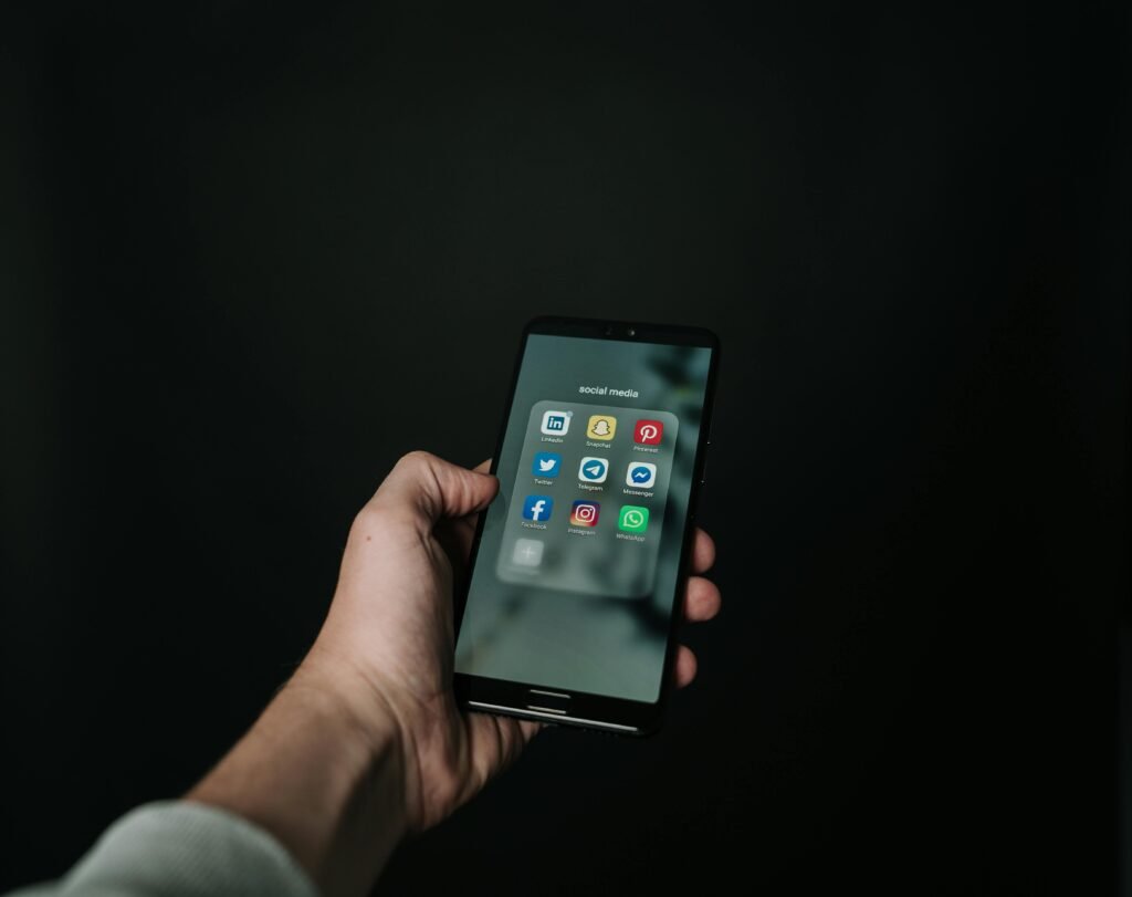 Social Media Addiction 6 Beawareofmecom Social Media Addiction Long Term Strategies for Regaining Balance