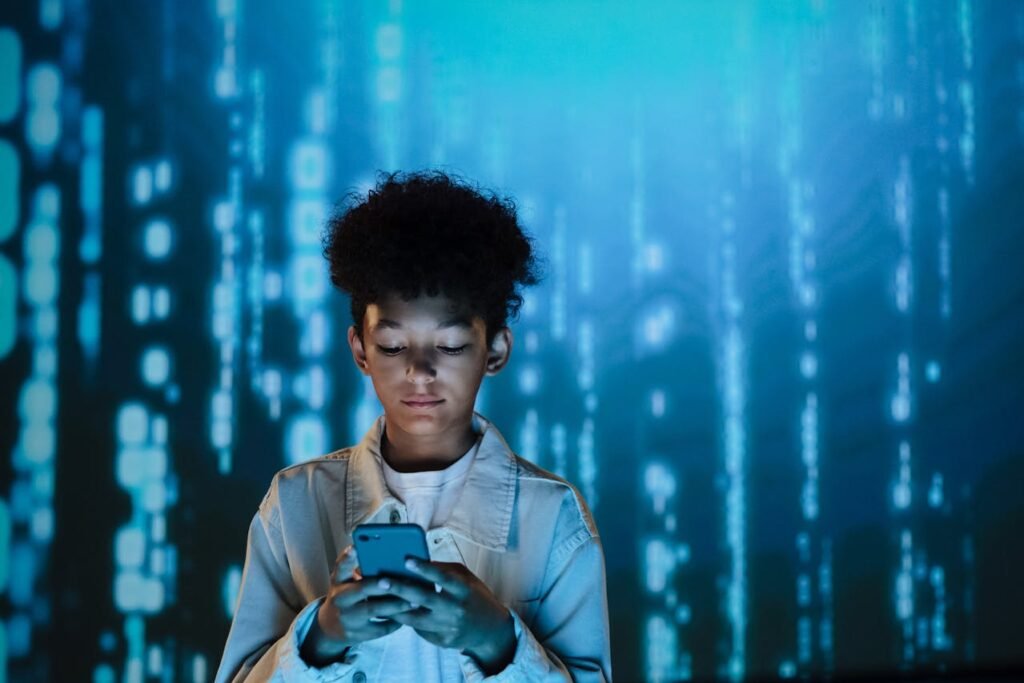 A Parents Guide to Social Media Setting Boundaries and Encouraging Safe Use 2 Beawareofmecom