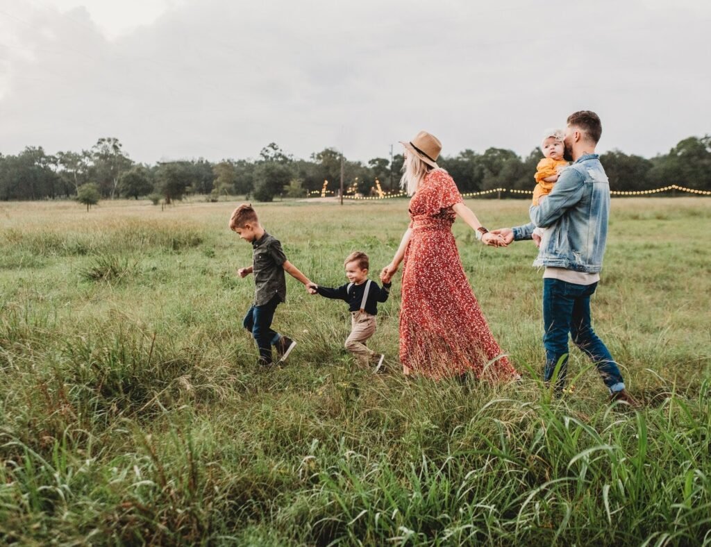 the How Modern Parenting Styles Shape Resilient Children 2min Beawareofmecom Which Parenting Style is Most Encouraged in Modern America Exploring Its Impact on Children's Mental Health