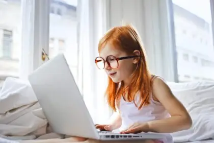 Screen Time Battles: Stress-Free Ways to Manage Technology Use in Kids