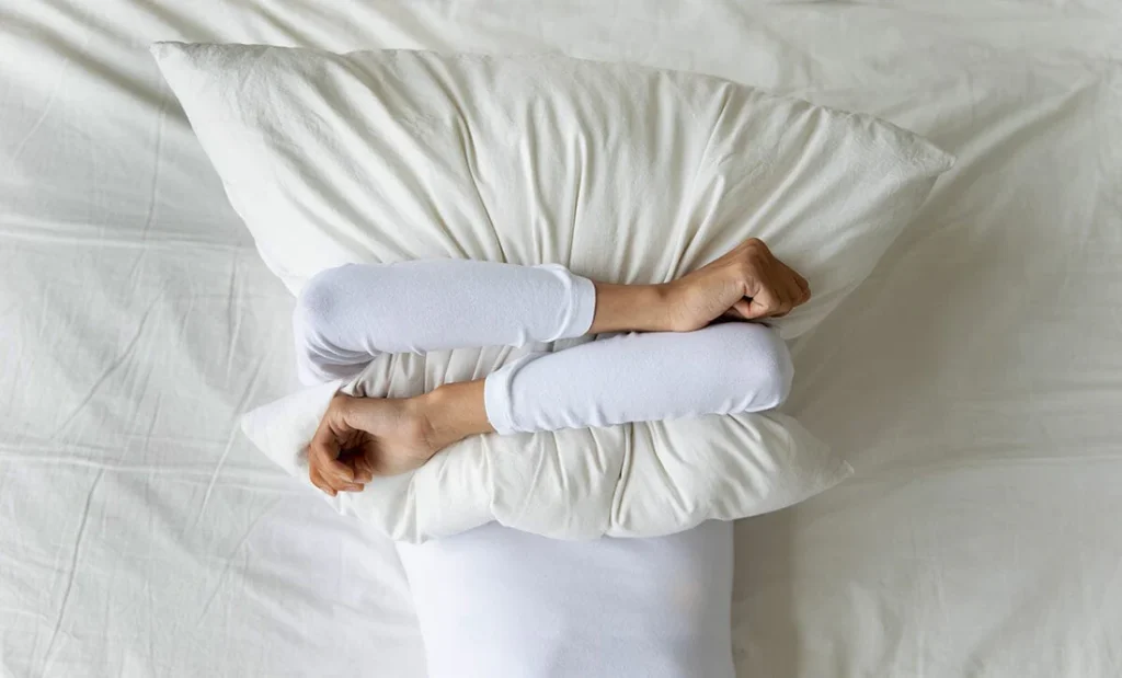 The Link Between Anxiety and Sleep Beawareofmecom Anxiety at Night Why Its Worse and How to Sleep Better