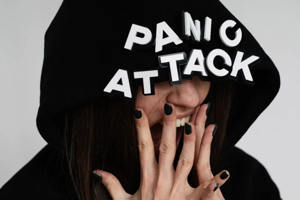 How to Quickly Stop a Panic Attack Grounding Techniques That Work Beawareofmecom How to Quickly Stop a Panic Attack Grounding Techniques That Work